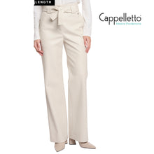 Carica l&#39;immagine nel visualizzatore di Gallery, ANNEMIEREGULAR Pantaloni in Ecopelle Betulla
