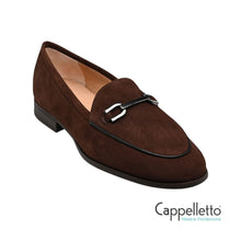 Carica l'immagine nel visualizzatore di Gallery, DALCY Mocassino Donna con Morsetto in Camoscio Marrone
