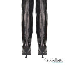 Carica l&#39;immagine nel visualizzatore di Gallery, Stivale a Tubo Pelle Nera
