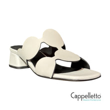 Carica l&#39;immagine nel visualizzatore di Gallery, Ciabattina Cerchi 20213 Skin White
