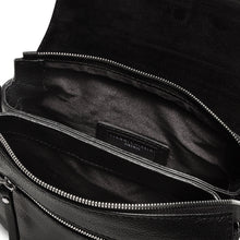 Carica l&#39;immagine nel visualizzatore di Gallery, THREE Borsa in Pelle Martellata Nera
