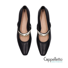 Carica l'immagine nel visualizzatore di Gallery, Décolleté Nero con Accessorio
