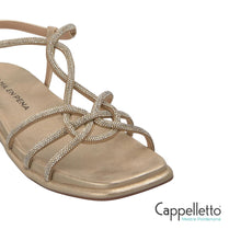 Carica l'immagine nel visualizzatore di Gallery, SARA Sandalo Gioiello Gold
