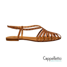 Carica l&#39;immagine nel visualizzatore di Gallery, Sandalo Gabbietta Borchie 514 Nappa Camelia
