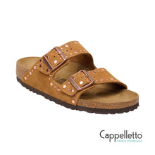 Carica l'immagine nel visualizzatore di Gallery, ARIZONA Donna Rivet Mink Suede
