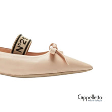 Carica l&#39;immagine nel visualizzatore di Gallery, BALLERINA in Pelle con Elastico Logo Nude
