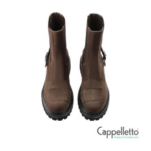 Carica l'immagine nel visualizzatore di Gallery, CPH 950 Biker Donna in Nabuk Cioccolato
