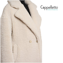 Carica l&#39;immagine nel visualizzatore di Gallery, ELICIA Cappotto Teddy Doppiopetto Betulla
