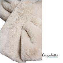 Carica l&#39;immagine nel visualizzatore di Gallery, STIP Sciarpa in EcoPelliccia Betulla

