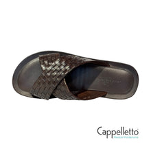 Carica l&#39;immagine nel visualizzatore di Gallery, Ciabatta di Pelle Intrecciata Testa di Moro M5728
