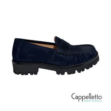 Carica l'immagine nel visualizzatore di Gallery, FIJO Mocassino Donna in Camoscio Arricciato Blu
