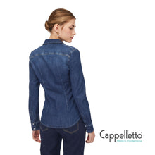 Carica l'immagine nel visualizzatore di Gallery, Camicia in Denim Blue

