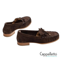 Carica l'immagine nel visualizzatore di Gallery, DALMA Mocassino Suede Chocolate
