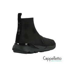 Carica l'immagine nel visualizzatore di Gallery, K Sneaker 713 Knit Sock Runner Black
