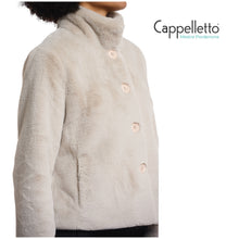 Carica l&#39;immagine nel visualizzatore di Gallery, VIE Giubbo Monopetto EcoPelliccia Betulla
