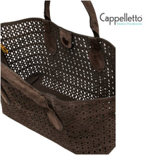 Carica l'immagine nel visualizzatore di Gallery, MASHUP Borsa Media in Suede Laserato Moka
