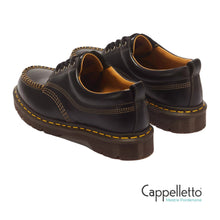 Carica l'immagine nel visualizzatore di Gallery, LOWELL Scarpa Moc Toe in Pelle Nera
