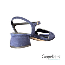 Carica l&#39;immagine nel visualizzatore di Gallery, Sandalo 20212 Camoscio Blu Abisso
