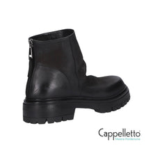 Carica l'immagine nel visualizzatore di Gallery, E4835 Tronchetto Basso Truck Boston Nero
